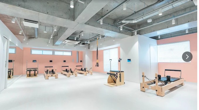 URBAN CLASSIC PILATES庄内スタジオの様子