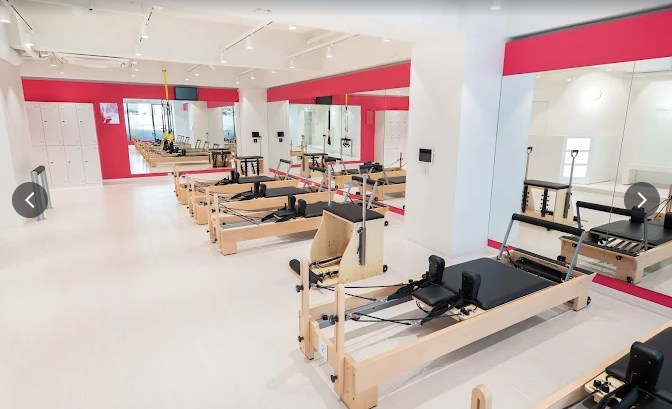 URBAN CLASSIC PILATES日暮里スタジオの様子